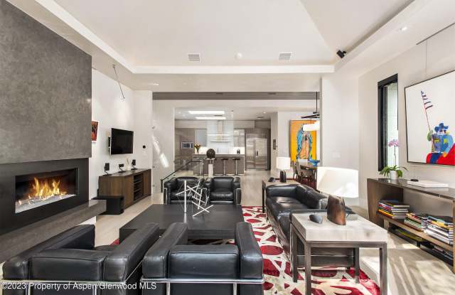 307 N Sixth Street photos photos