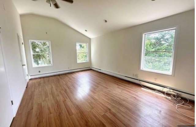 224 Pierre Avenue Gallery 4