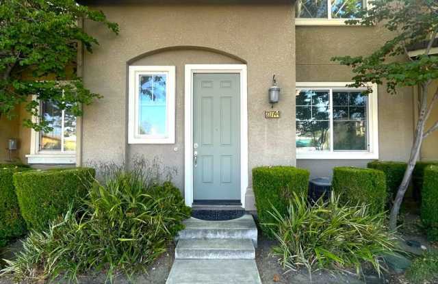 3 Bedroom 2 Bathroom Townhouse for rent in Hayward photos photos 3 Bedroom 2 Bathroom Townhouse for rent in Hayward photos photos