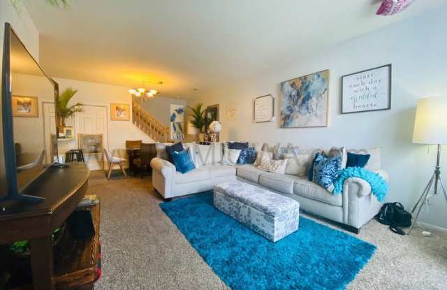 4003 NE Gardenia Lane Gallery 2