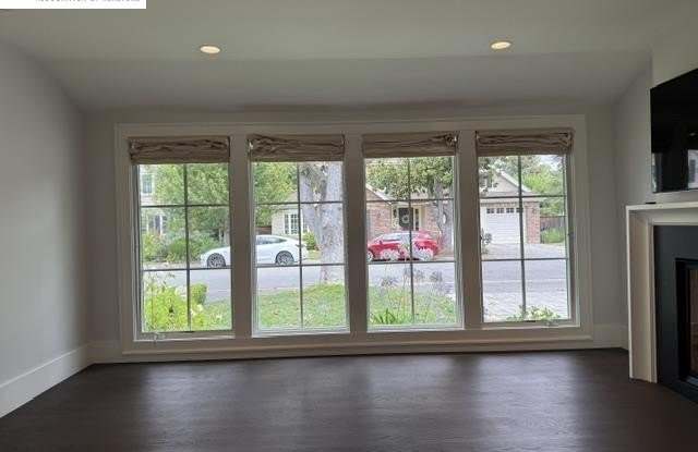 361 Claire Pl Gallery 4