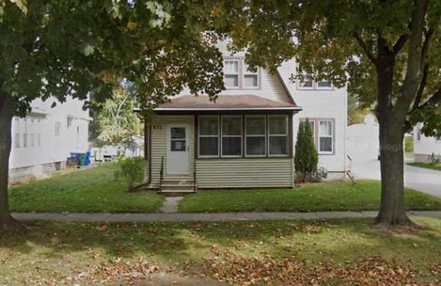 822 Kellogg Street - 4 photos photos