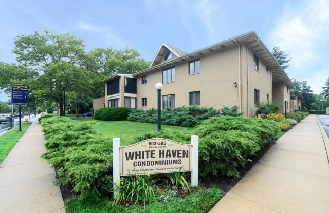 505 WHITE HORSE PIKE - 505 White Horse Pike, Collingswood, NJ 08107