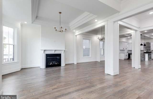 3013 GARLAND Avenue Gallery 4