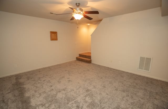 941 Ashley Drive - B photos photos