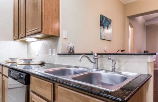 5537 TPC Pkwy Gallery 4