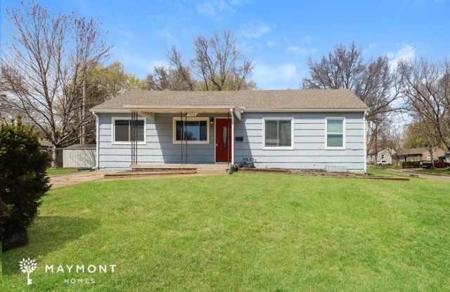 111 North Gilbert Street photos photos