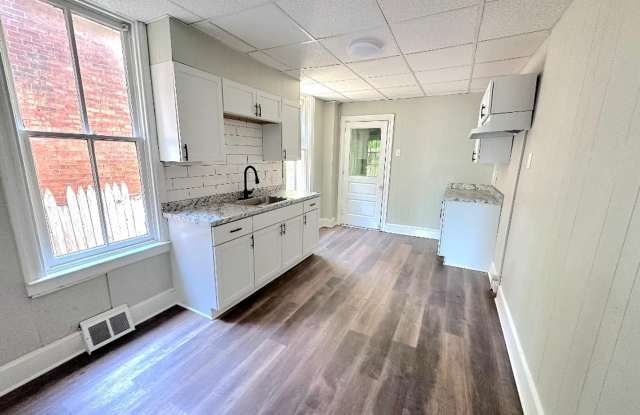 Large 2 bedroom House for Rent photos photos