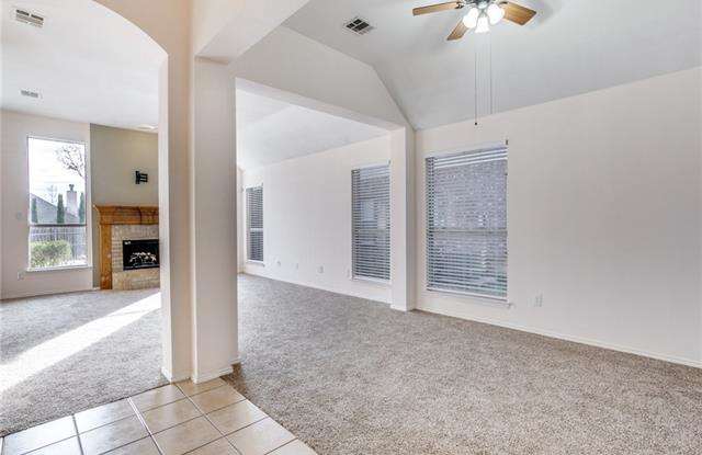 737 Yellowstone Drive Gallery 4