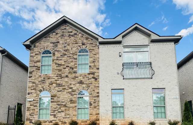Modern 3 Bed / 3.5 Bath Townhome with Garage Near Dining & Shopping - Available January 2027! Gallery 3