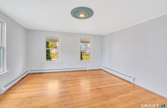 233 S Whitney Street Gallery 4