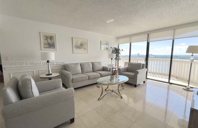 1000 W Island Blvd photos photos