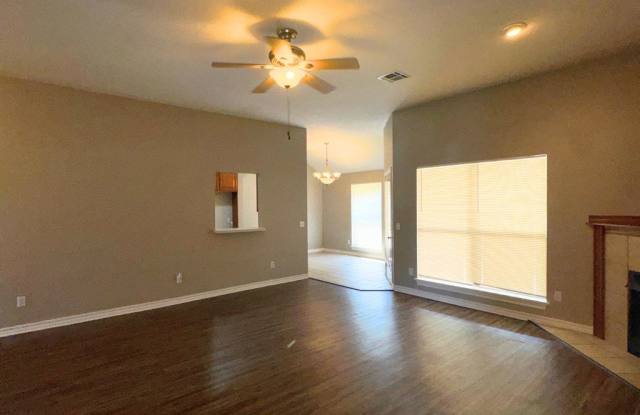 5328 Republic Dr Gallery 3