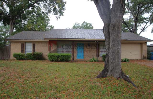 Tour Today! Adorable 3 Bedroom 2 Bath Home Behind Whitehouse Highschool! photos photos