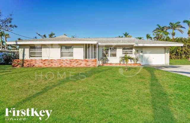 5410 Bayshore Avenue photos photos