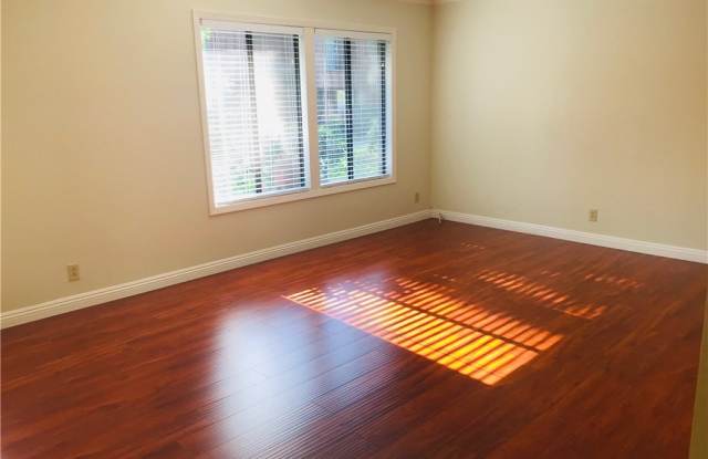 1547 Stonewood Court Gallery 3