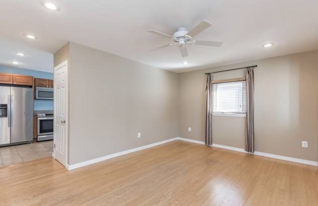 8065 Woodholme Circle Gallery 2