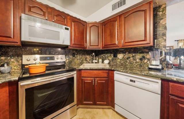 9900 Pineapple Tree Drive Gallery 3