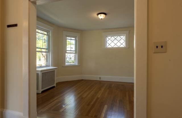 89 Harnden Avenue Gallery 4