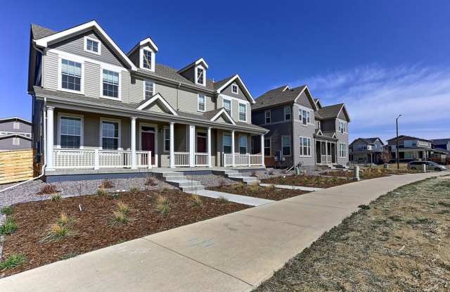 MOVE-IN READY 3BD/3BA HOME IN MOSAIC! Gallery 4