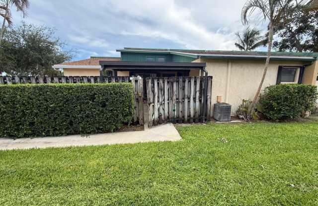 1001 MANOR Drive Gallery 2