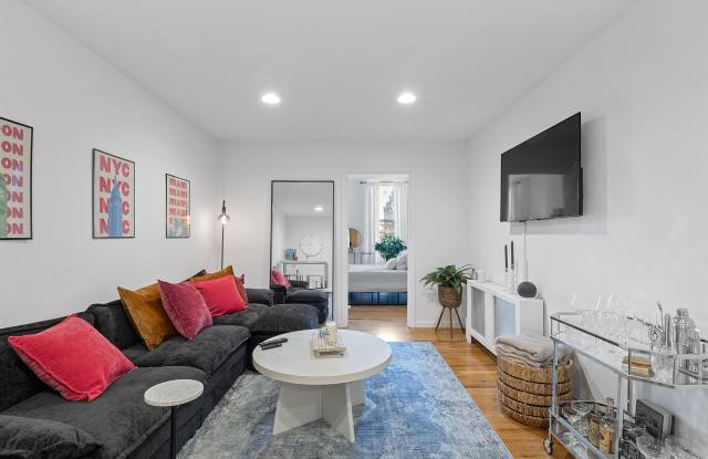 1038 WILLOW AVE photos photos