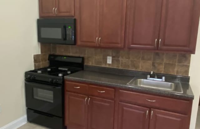 405 Avenue C 1Z - 405 Avenue East, Bayonne, NJ 07002