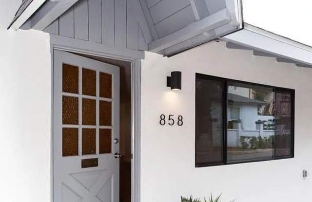 858 Oneonta Dr Gallery 2