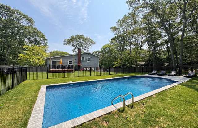 3 Debbie Trail photos photos