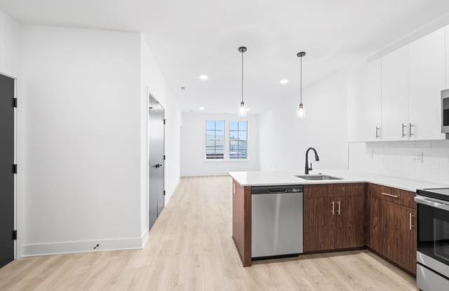 943 Washington Avenue Gallery 2
