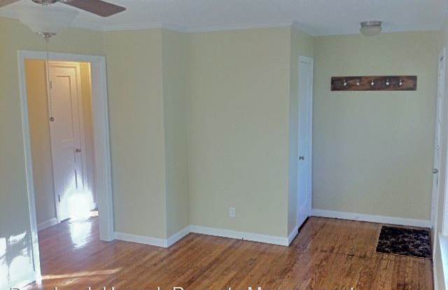 7919 Jefferson Gallery 4