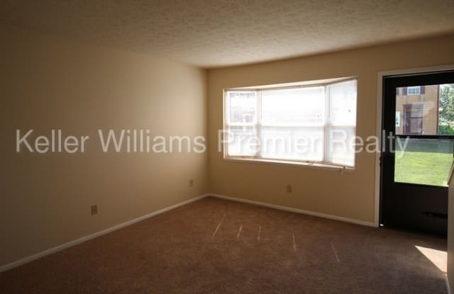 2547 Sandbury Boulevard Gallery 3