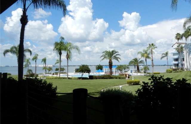 5277 ISLA KEY BOULEVARD - 5277 Isla Key Boulevard South, St. Petersburg, FL 33715
