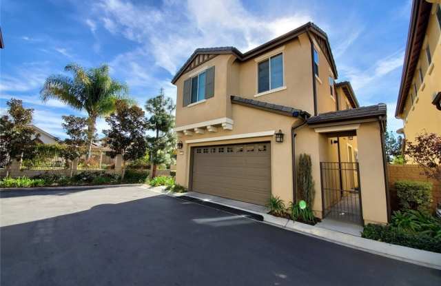 350 Catalina Way - 350 Catalina Way, Brea, CA 92821