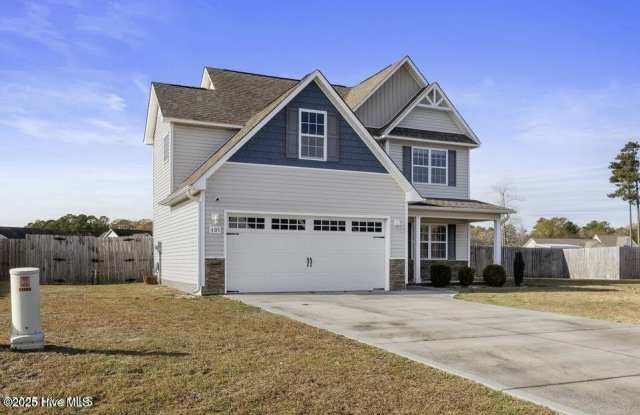 405 Duncan Drive S - 405 Duncan Drive South, Onslow County, NC 28574