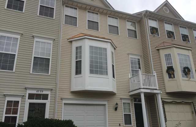 6241 FROSTY WINTER COURT - 6241 Frosty Winter Court, Centreville, VA 20120