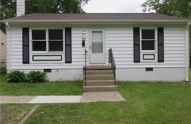 117 N Ivy Avenue photos photos