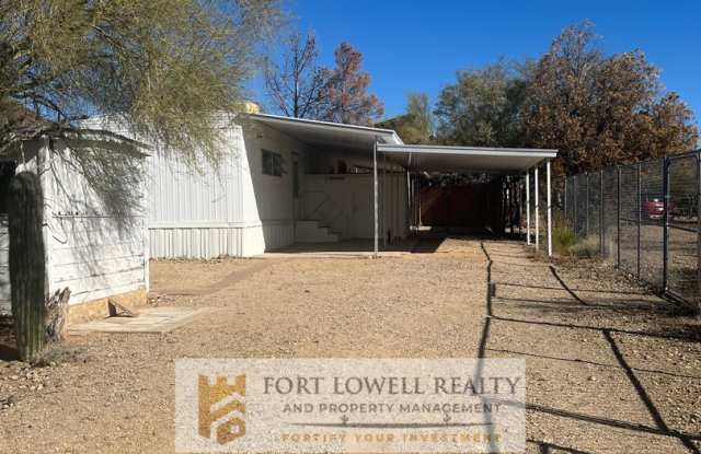 2 Bed/1 Bath Washer and Dryer/Private Yard photos photos