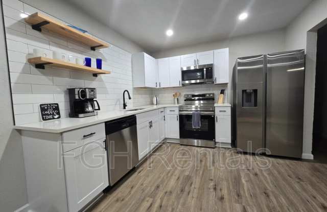 12107 El Sendero St photos photos