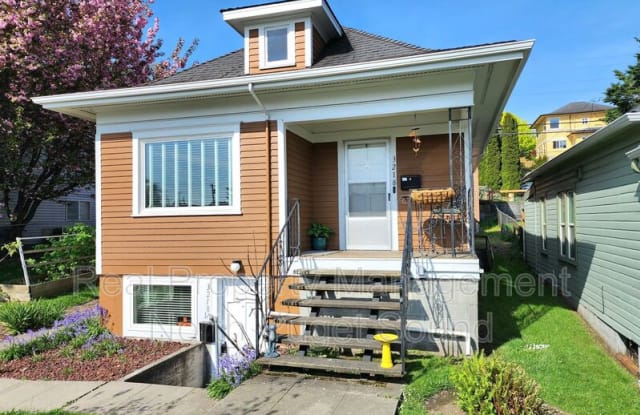 3218 Rucker Ave - 3218 Rucker Avenue, Everett, WA 98201