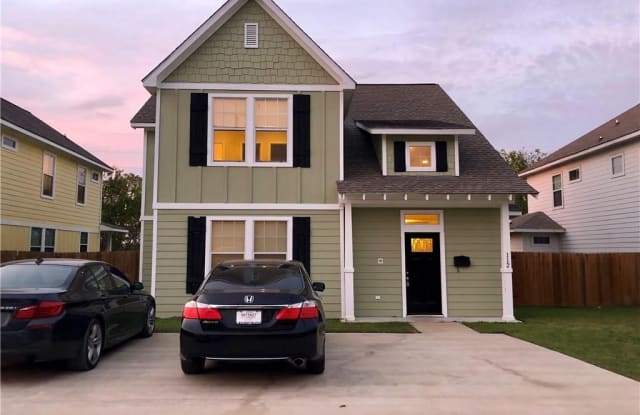 112 Fairway Drive - 112 Fairway Drive, Bryan, TX 77801