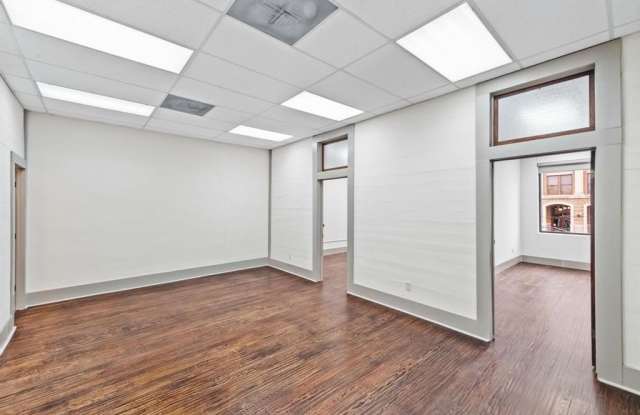 10 N Caddo Street photos photos