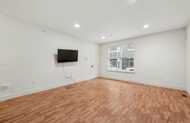 1501 Master St Gallery 3