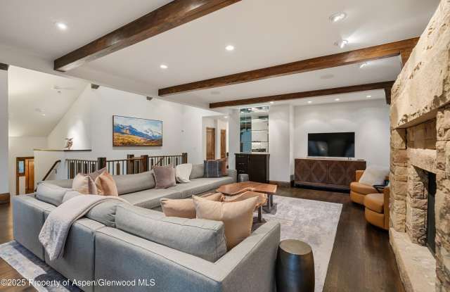 342 Ridge Road Gallery 3