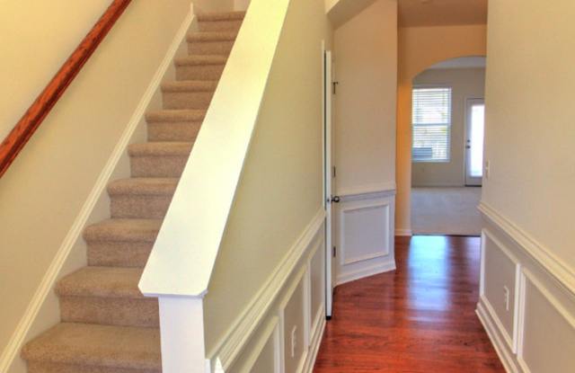 APPLICATION PENDING!!! RTP Beauty!  Huge 3/2.5 Townhouse in Page Park Gallery 3