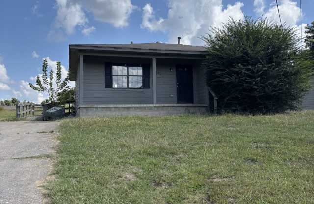 221 College St photos photos