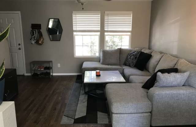 4437 West Kenyon Avenue Gallery 2