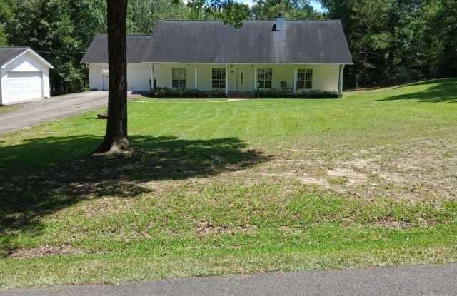 Spacious 3BR House in Dry Prong photos photos
