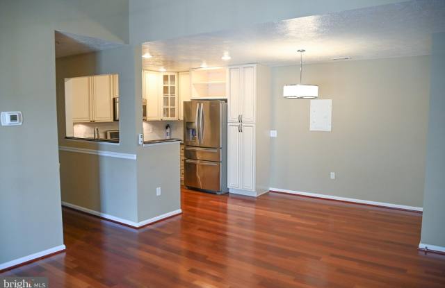 45511 WESTMEATH Way Gallery 1