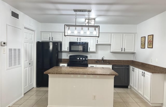 3304 WYNDHAM CIRCLE - 3304 Wyndham Circle, Alexandria, VA 22302